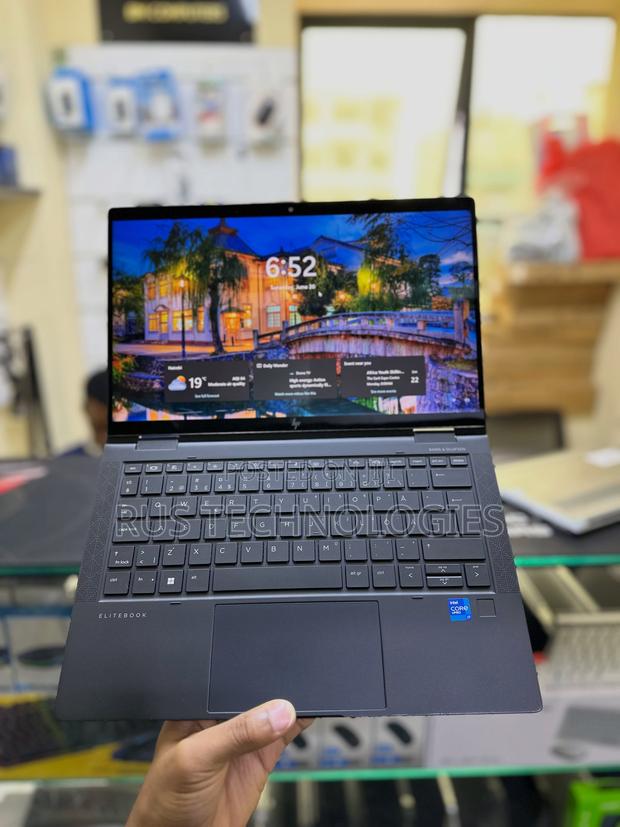 Laptop 16GB Intel Core i5 SSD 512GB - main view