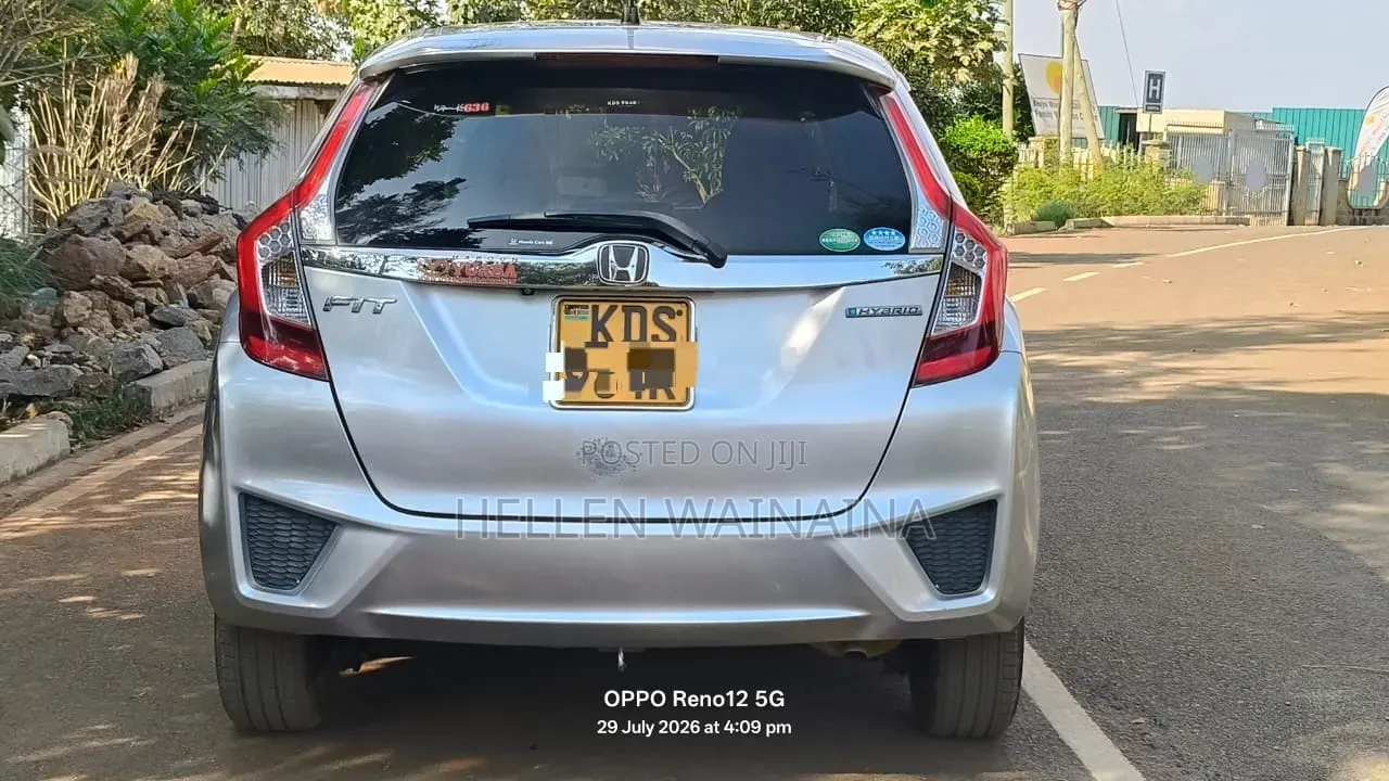 Honda Fit 2017 Silver