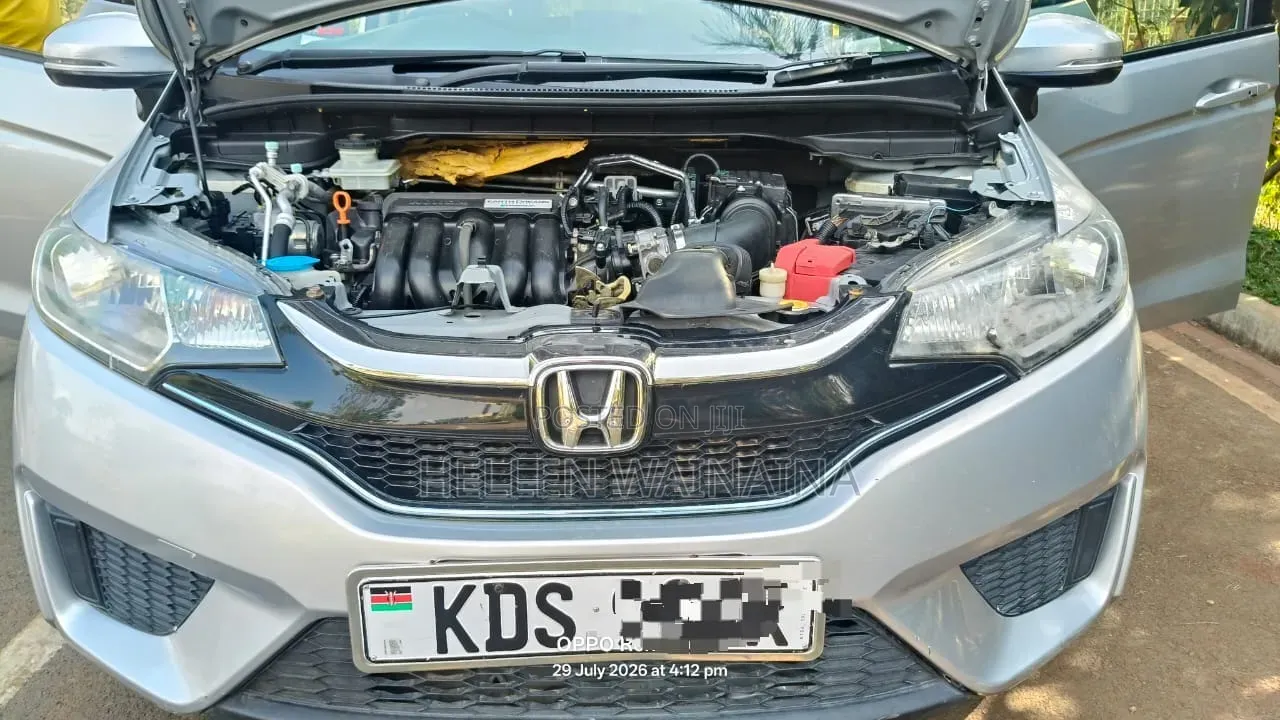 Honda Fit 2017 Silver