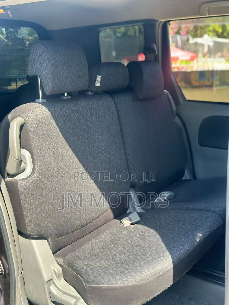 Toyota Sienta 2012 Purple