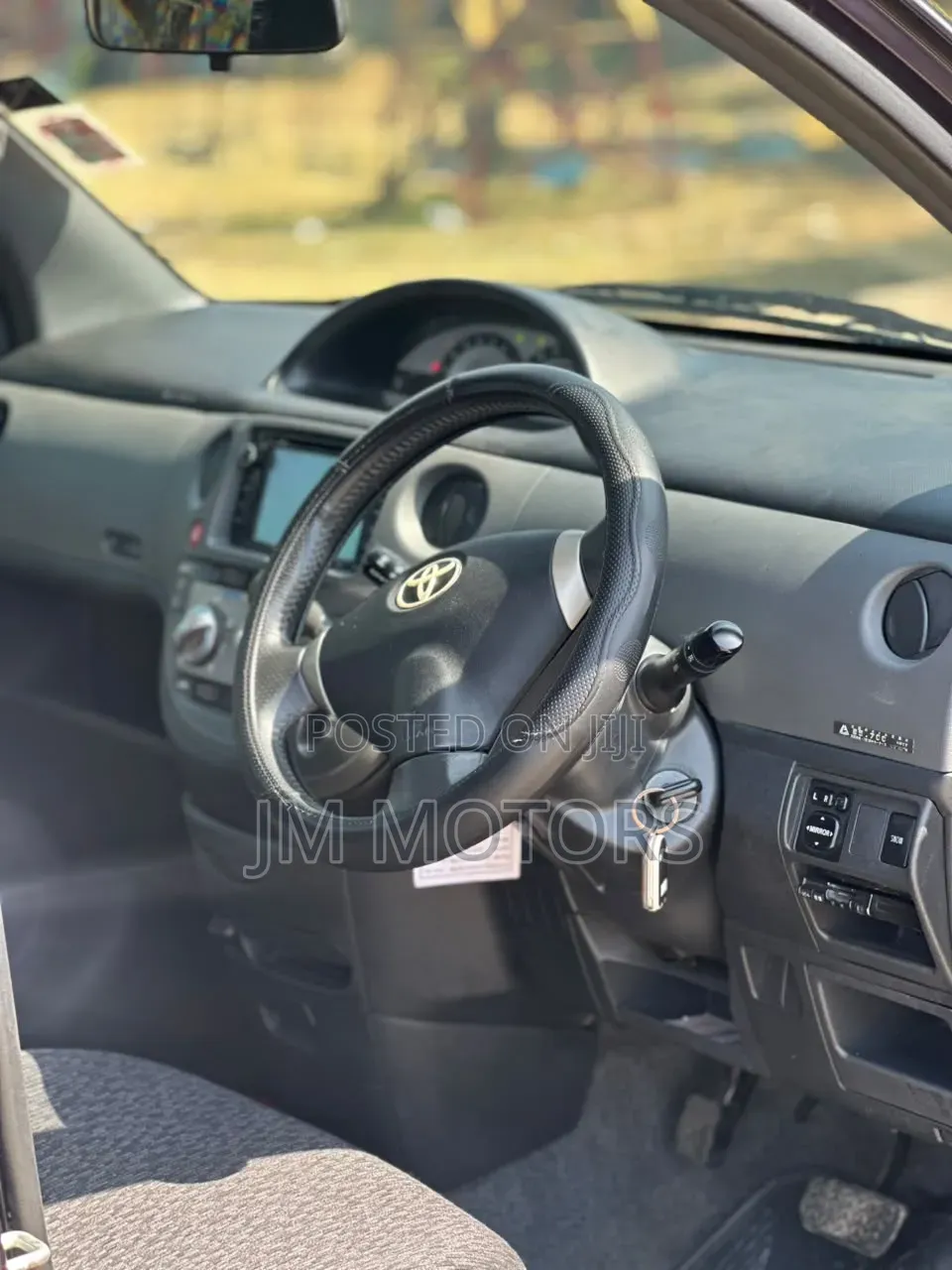 Toyota Sienta 2012 Purple