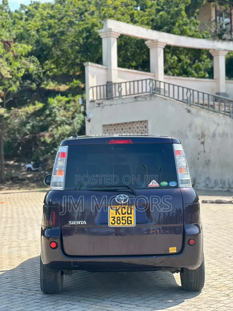 Toyota Sienta 2012 Purple