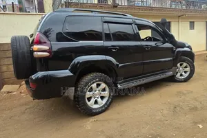 Toyota Land Cruiser Prado 2004 Black