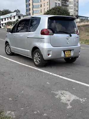 Toyota Porte 1.5 FWD 2007 Silver