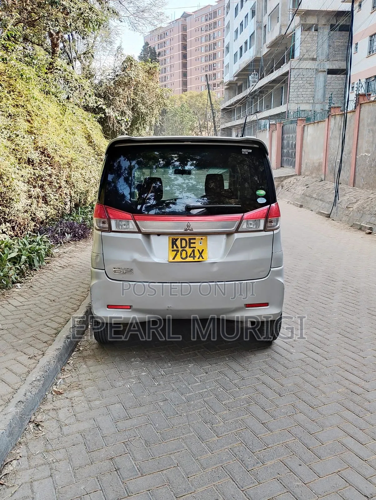 Mitsubishi Delica 2015 Silver