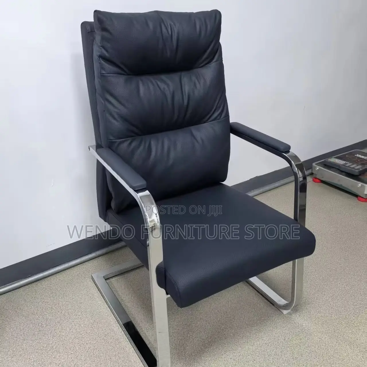 Office Chairs; Premium Ergonomic Task Leather Chair
