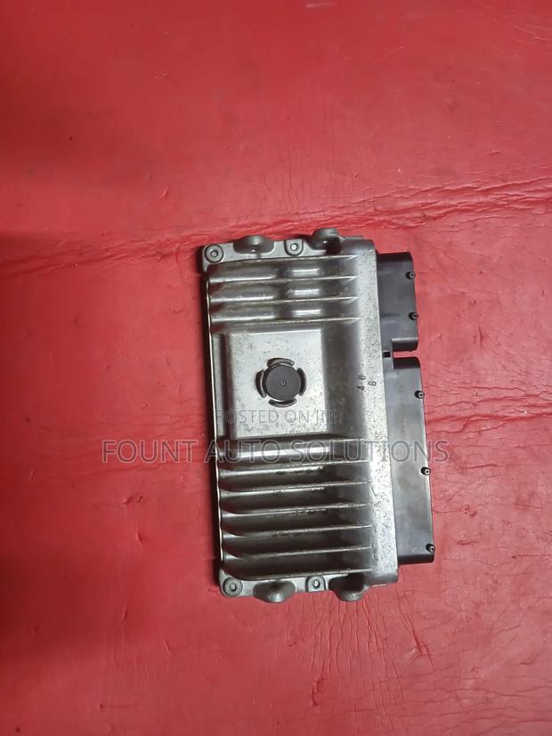 Engine Computer Toyota Harrier 2015 - thumbnail 3