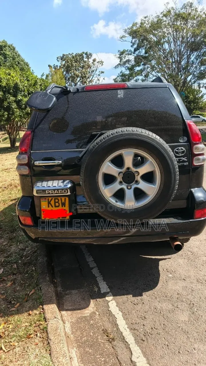 Toyota Land Cruiser Prado 2006 Black