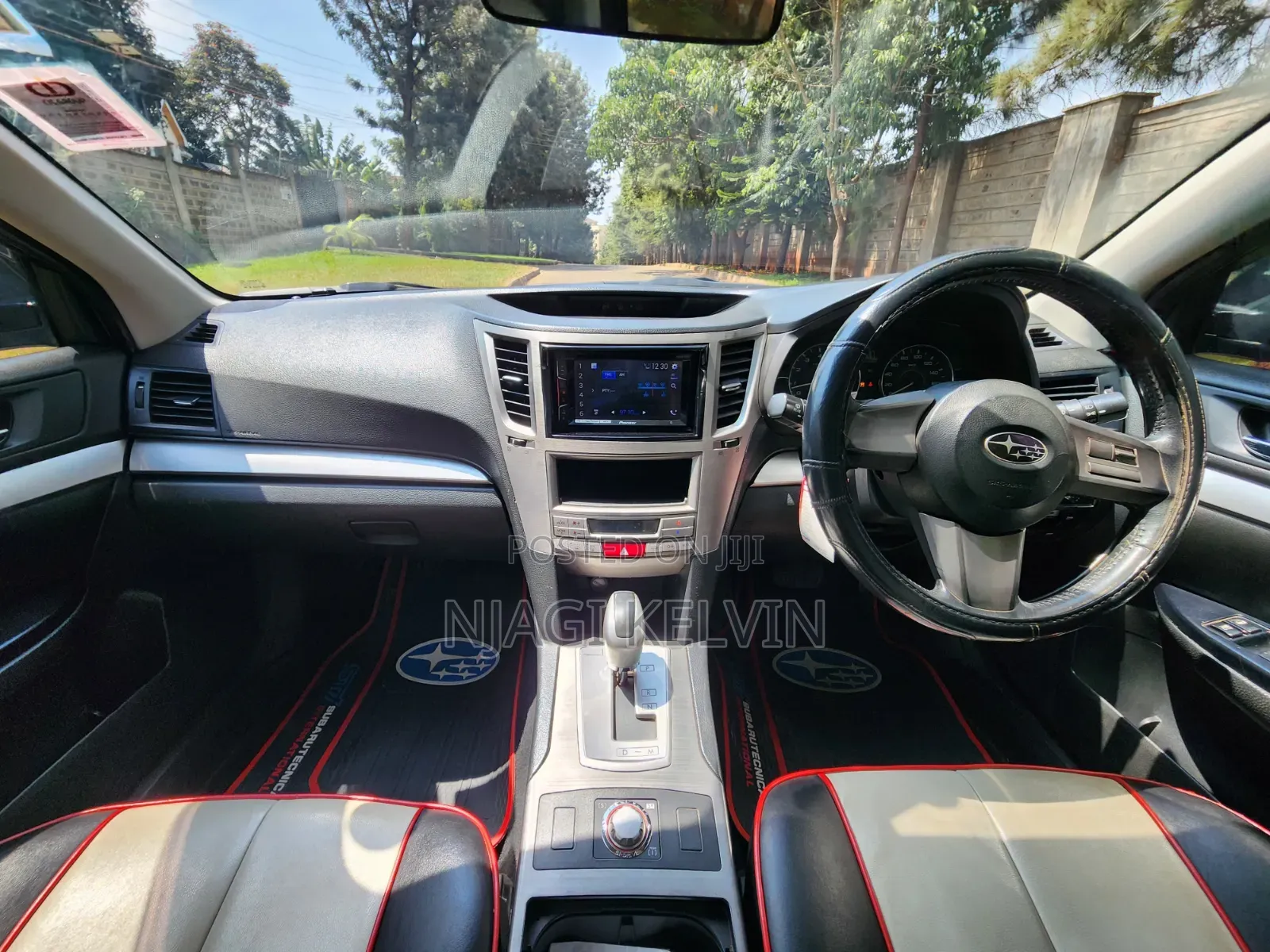 Subaru Legacy 2011 Black