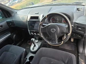 Nissan X-Trail 2010 Silver