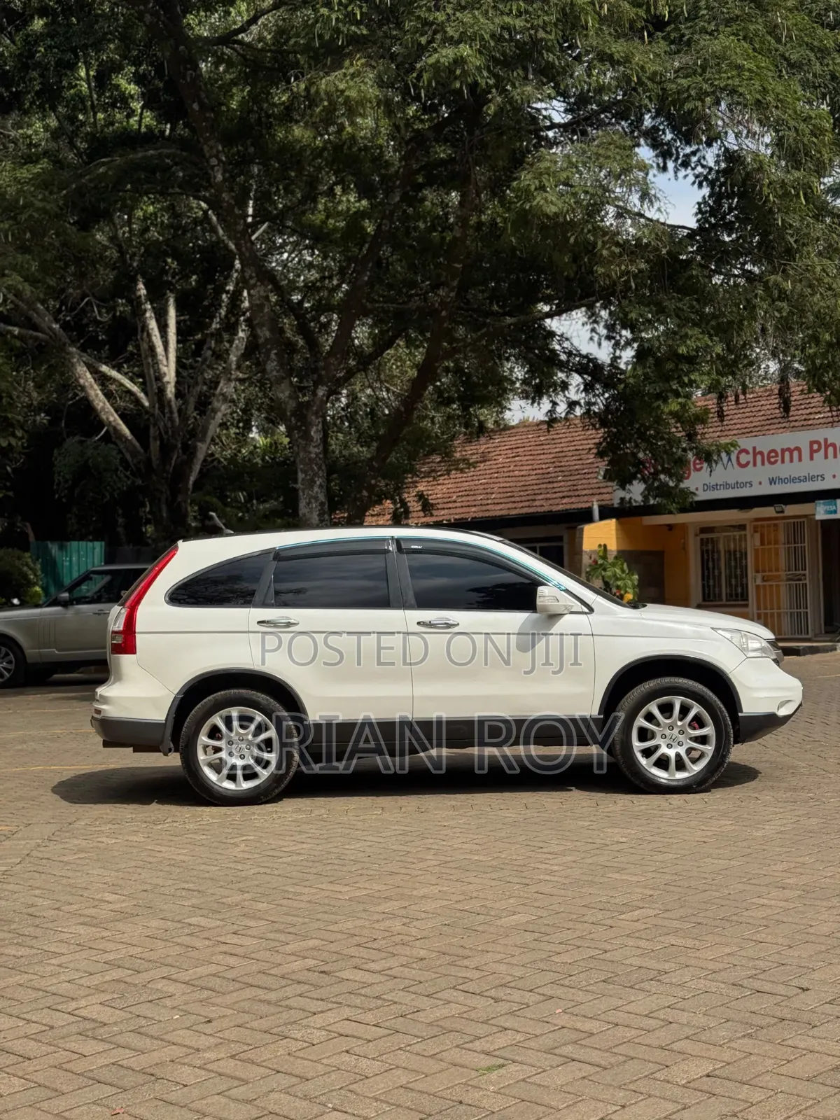 Honda CR-V 2011 White