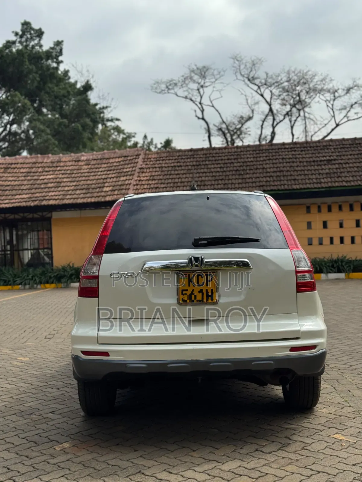 Honda CR-V 2011 White