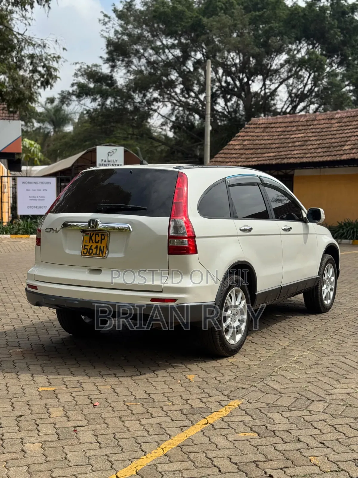 Honda CR-V 2011 White
