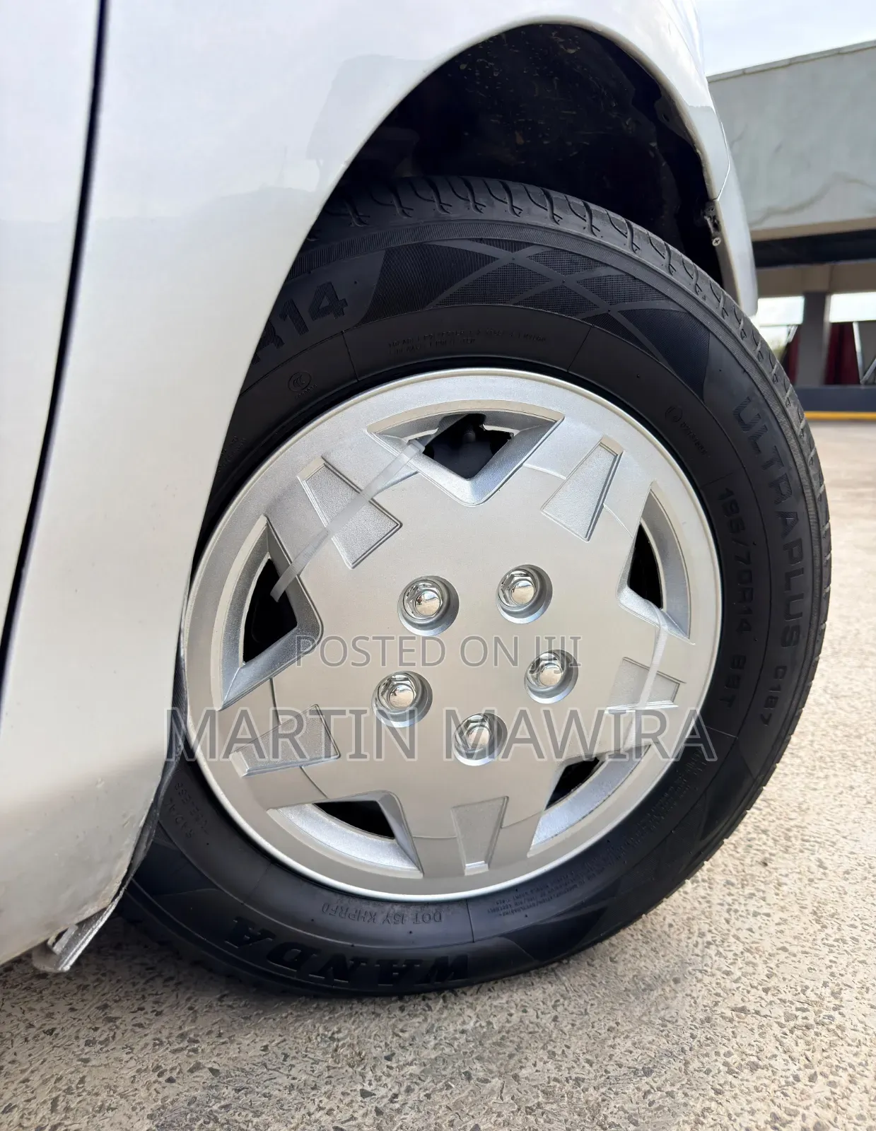 Toyota Vitz 2014 Silver