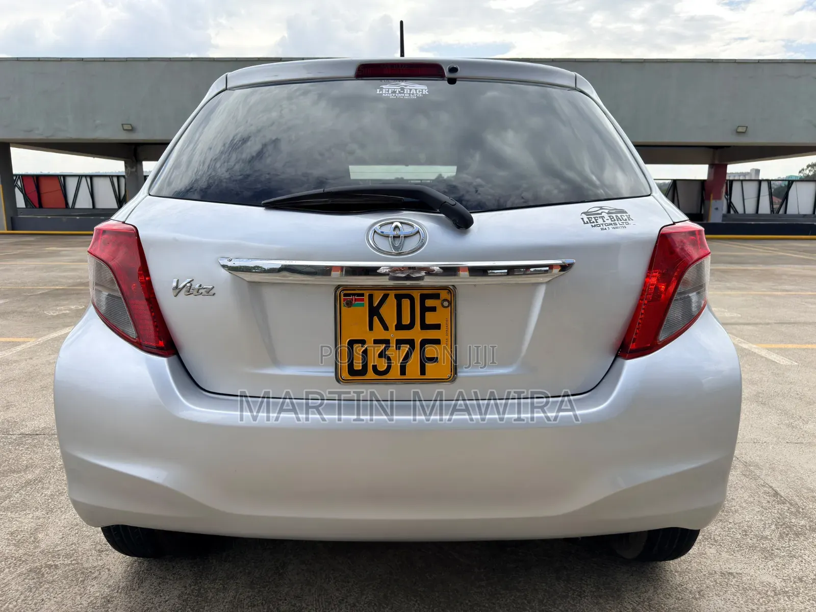Toyota Vitz 2014 Silver