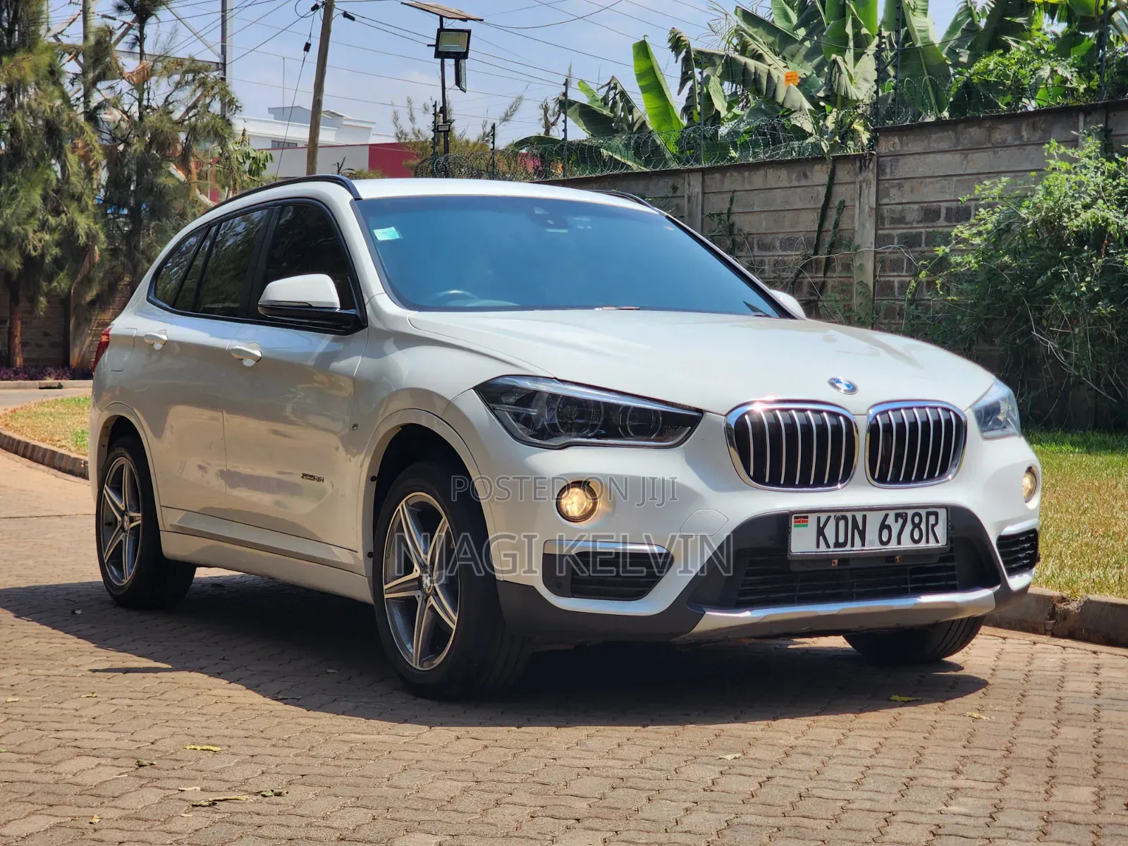 BMW X1 xDrive28i AWD 2016 Off white