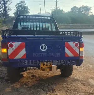 Nissan Hardbody 2003 Blue