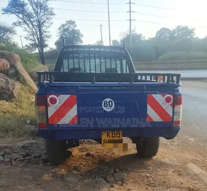 Nissan Hardbody 2003 Blue