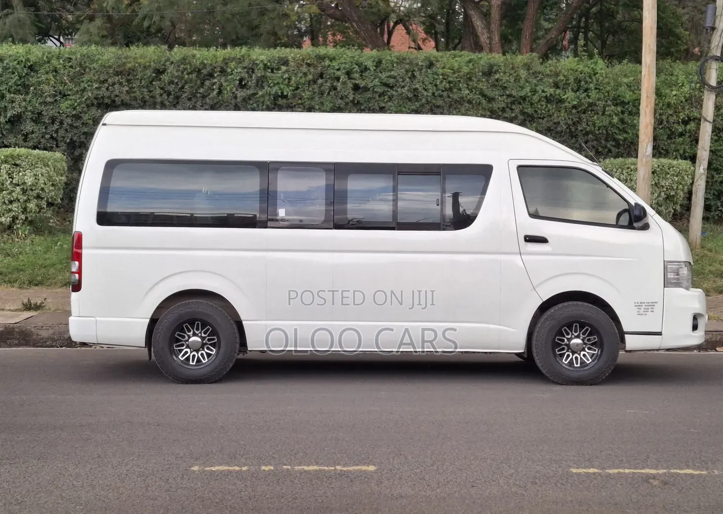 Toyota HiAce 2015 White