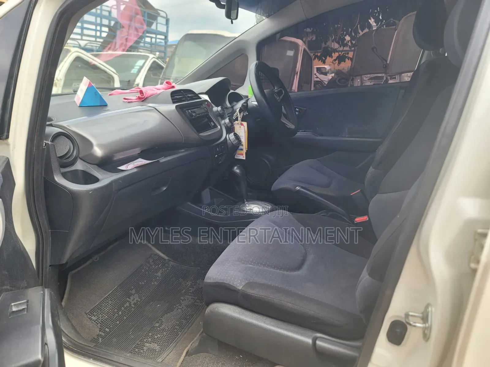 Honda Fit Automatic 2010 White