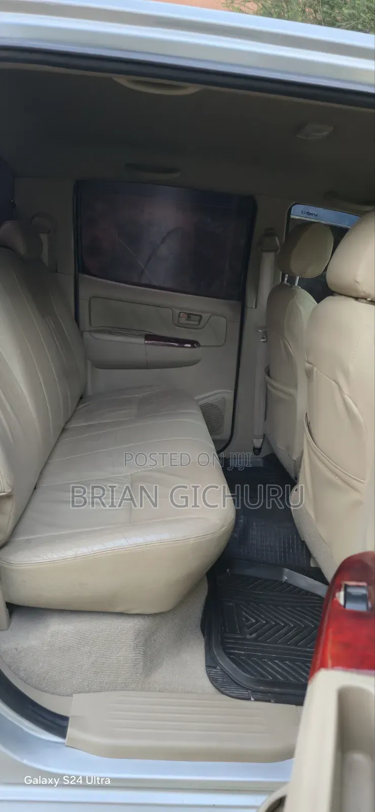 Toyota Hilux 2011 Silver