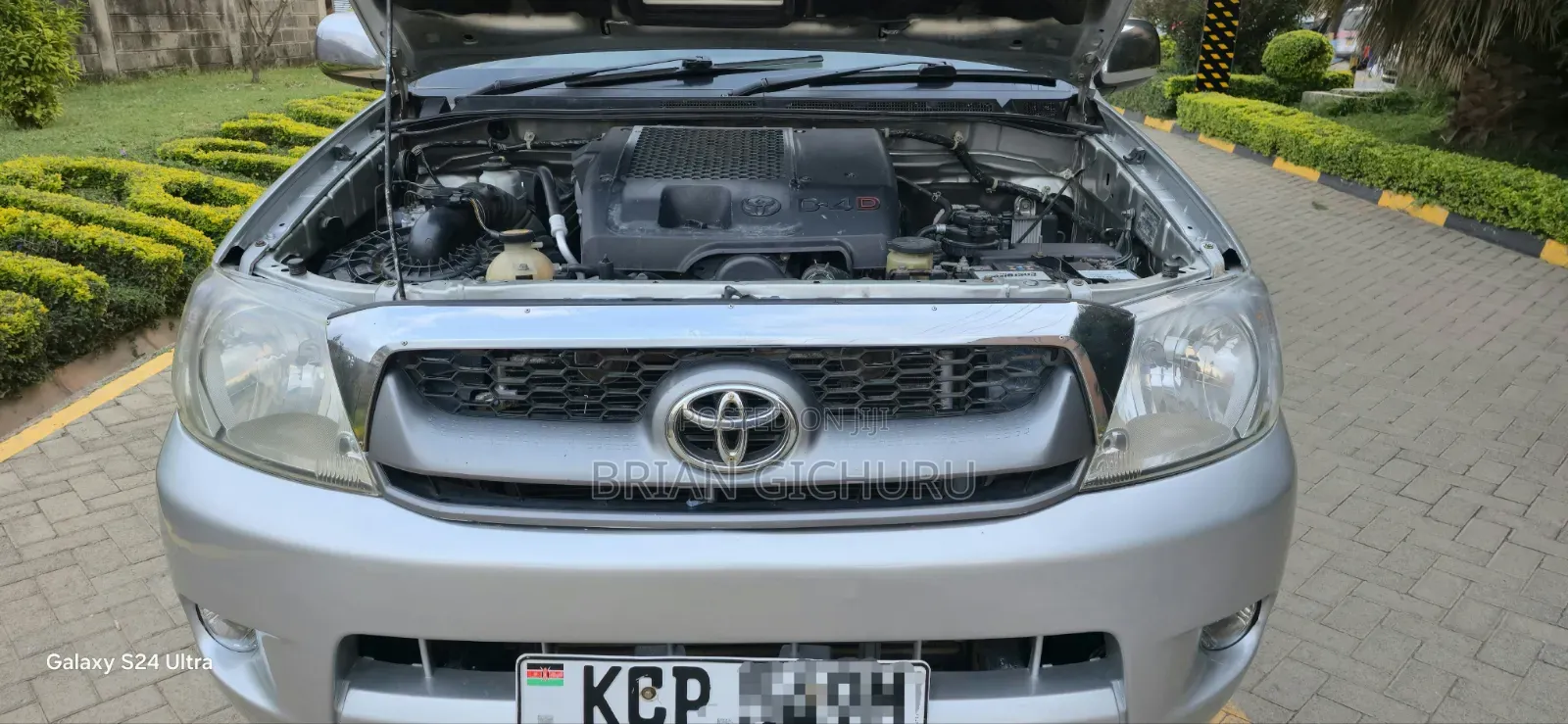 Toyota Hilux 2011 Silver