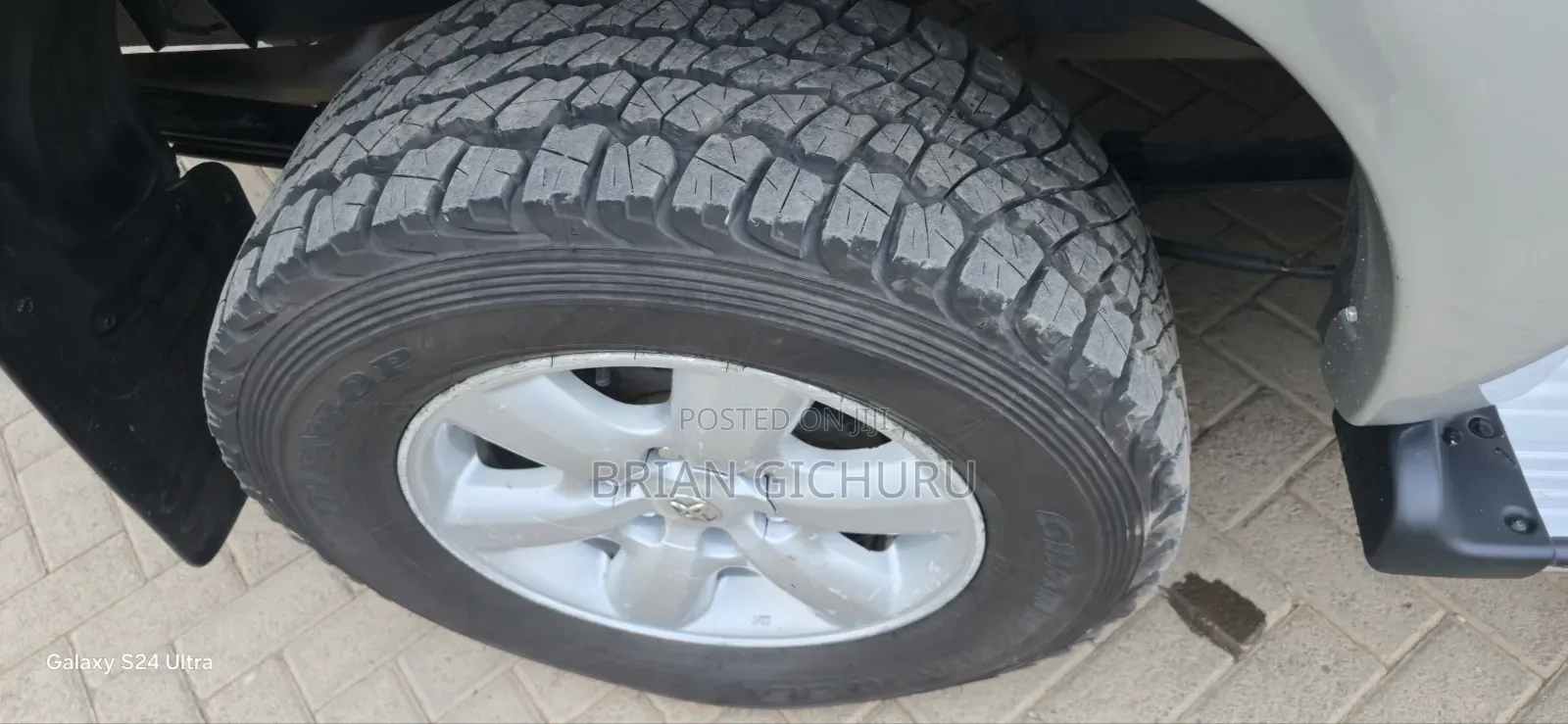 Toyota Hilux 2011 Silver