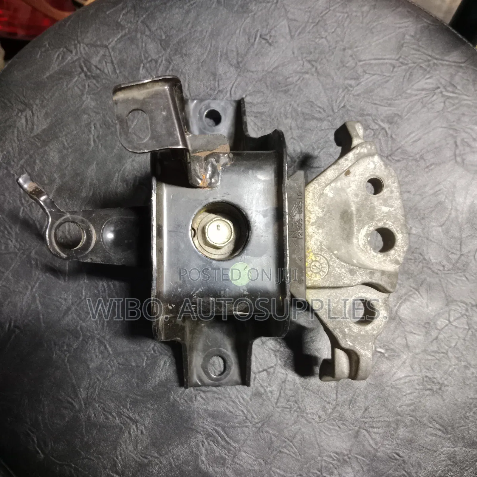 Daihatsu Tanto Engine Mount