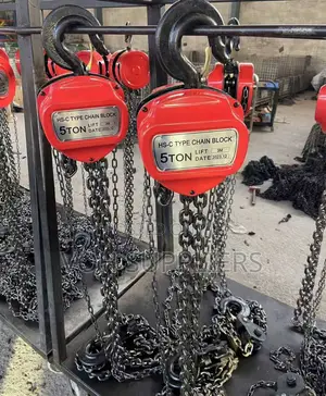 5-Ton Manual Chain Block With a Standard 3-Meter Lift Height.