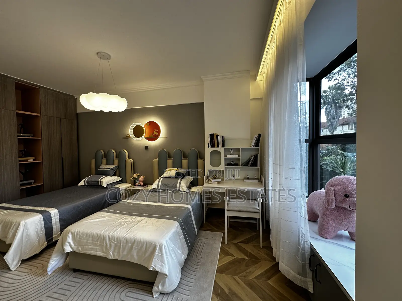 4bdrm Apartment in Parklands for sale