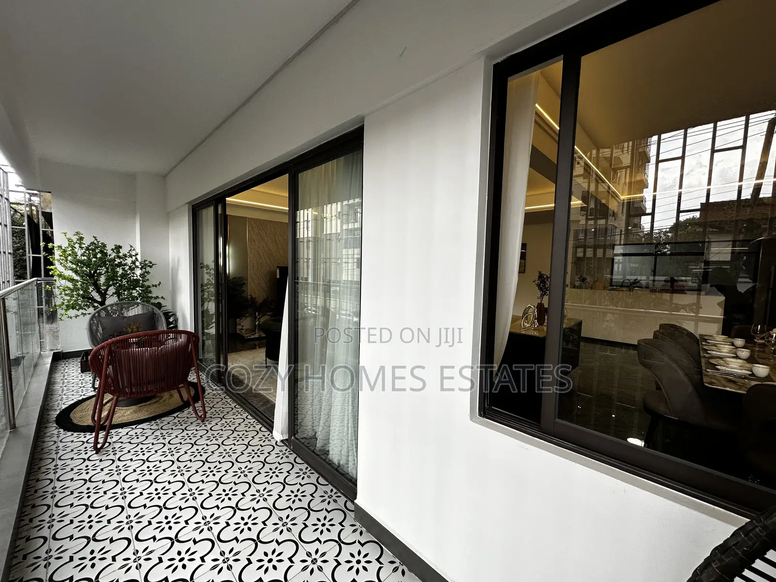 4bdrm Apartment in Parklands for sale