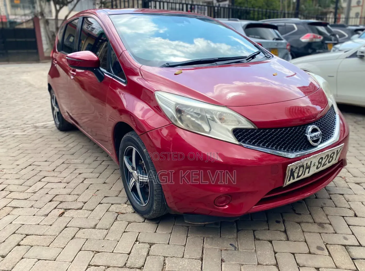 Nissan Note 2015 Red