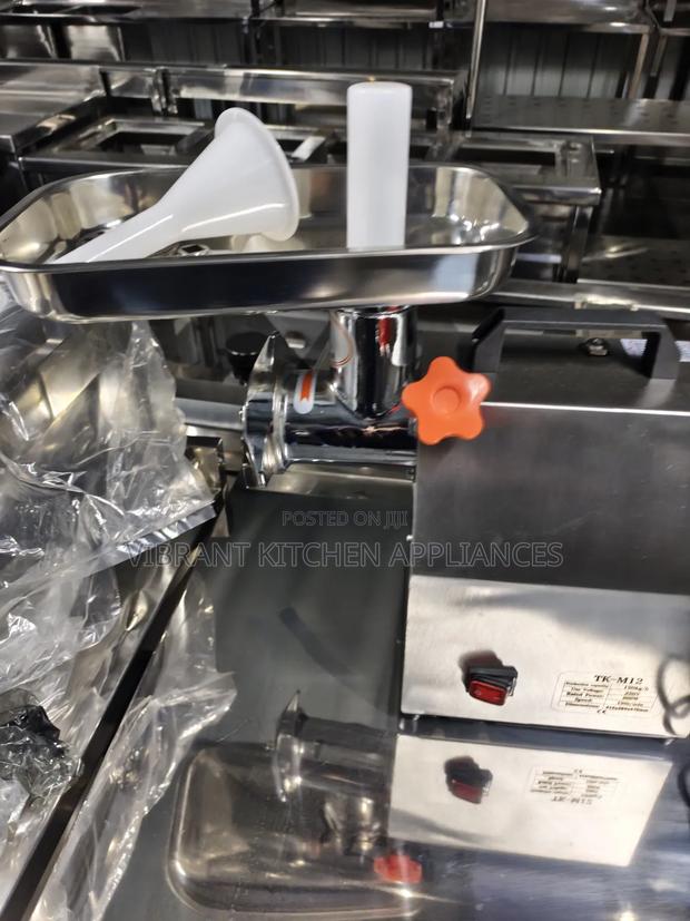 TK‐12 Commercial Electric Meat Mincer - thumbnail 3