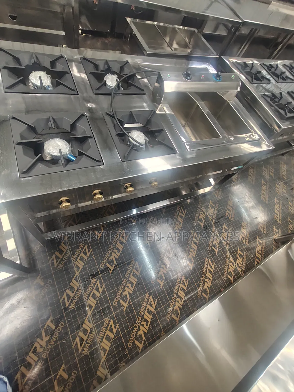 4 Burner + Double Deep Electric Fryer