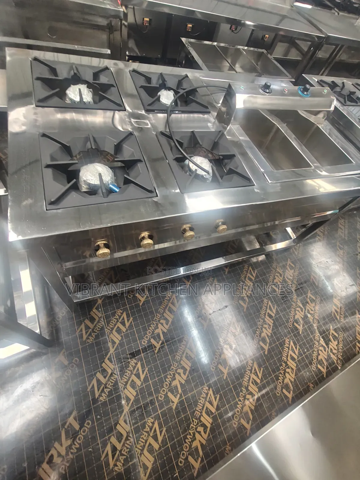 4 Burner + Double Deep Electric Fryer