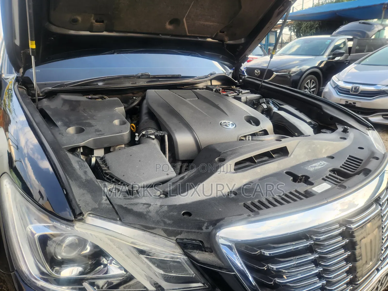 Toyota Crown 2016 Black