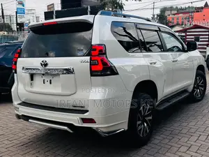 Toyota Land Cruiser Prado 2.7 2019 White
