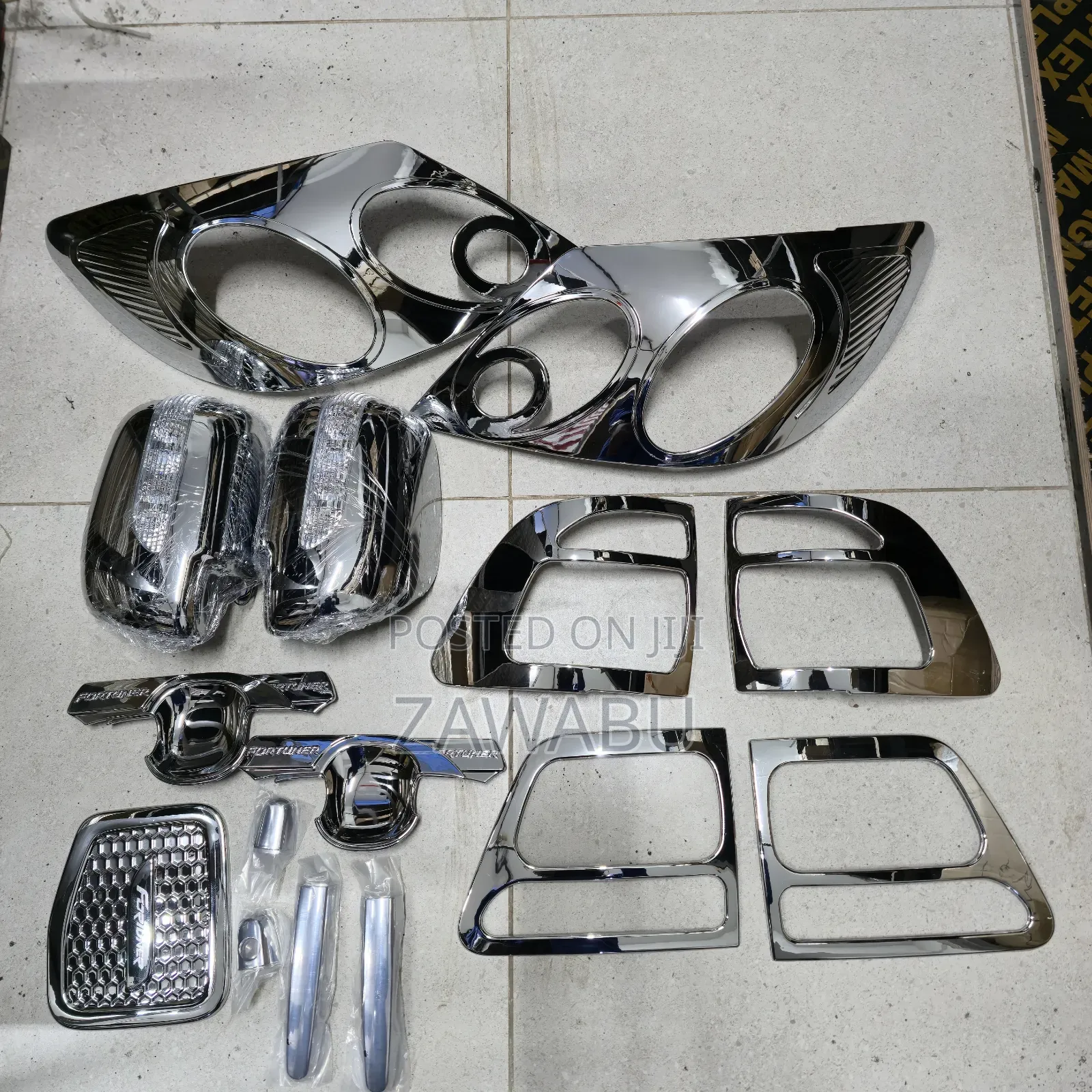 Chromekit Fortuner 2004 Onwards Compete Set
