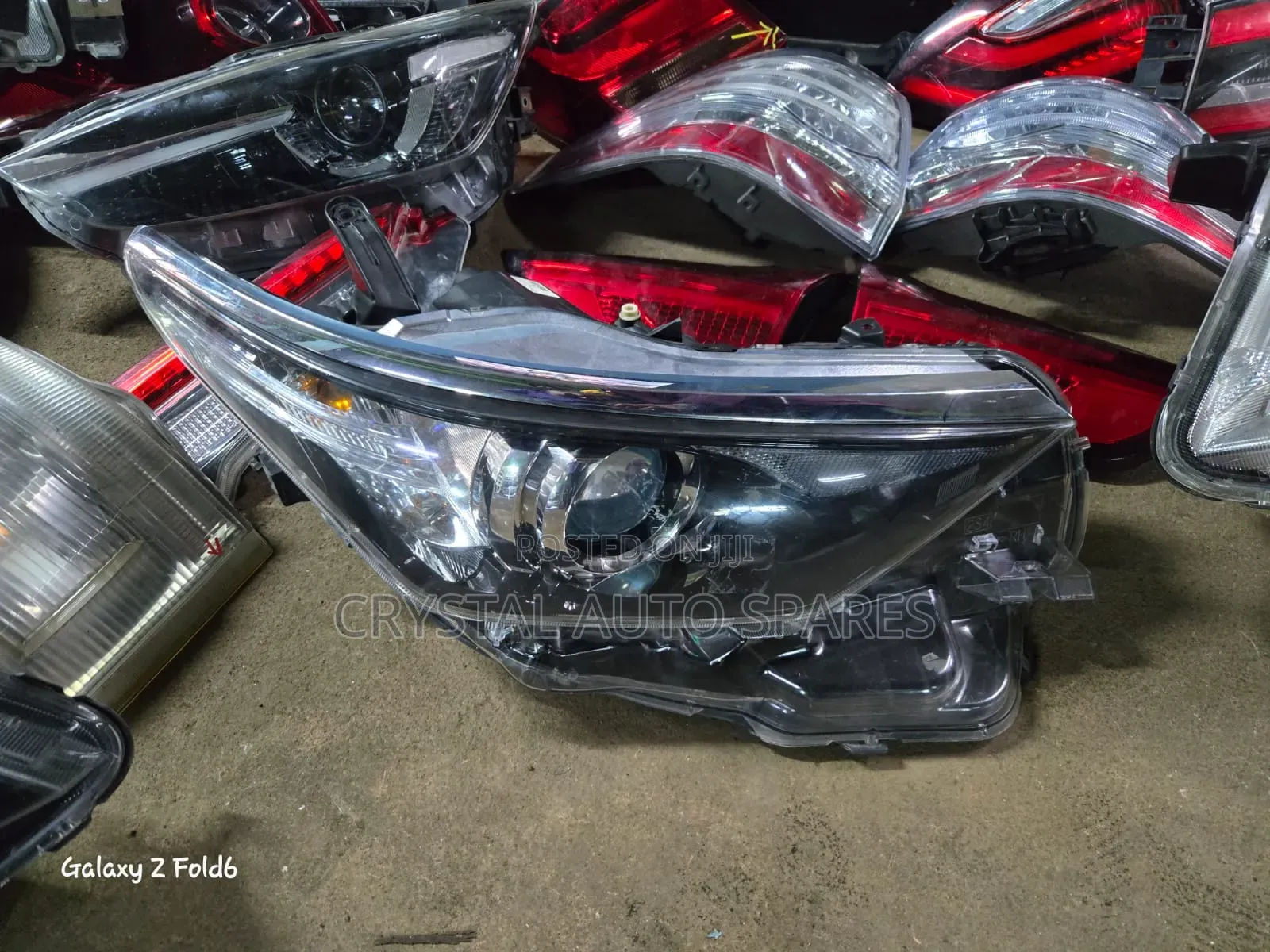 Auris Headlight 2016/2017/2018 Model