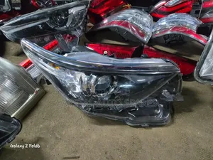 Auris Headlight 2016/2017/2018 Model