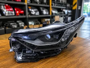 Auris Headlight 2016/2017/2018 Model