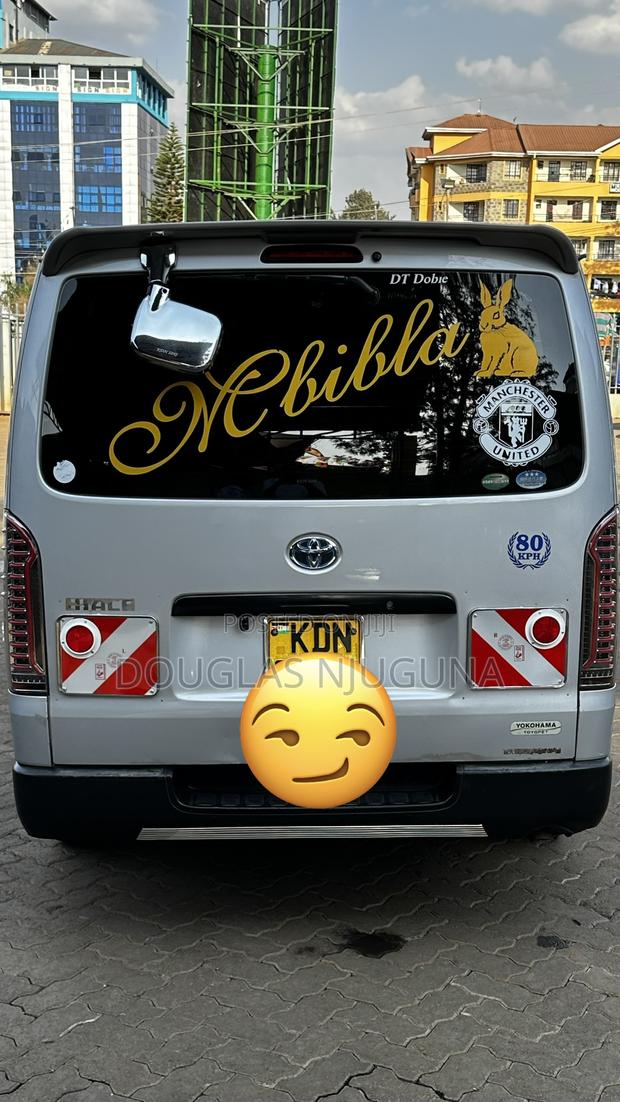 Toyota HiAce 2016 Silver