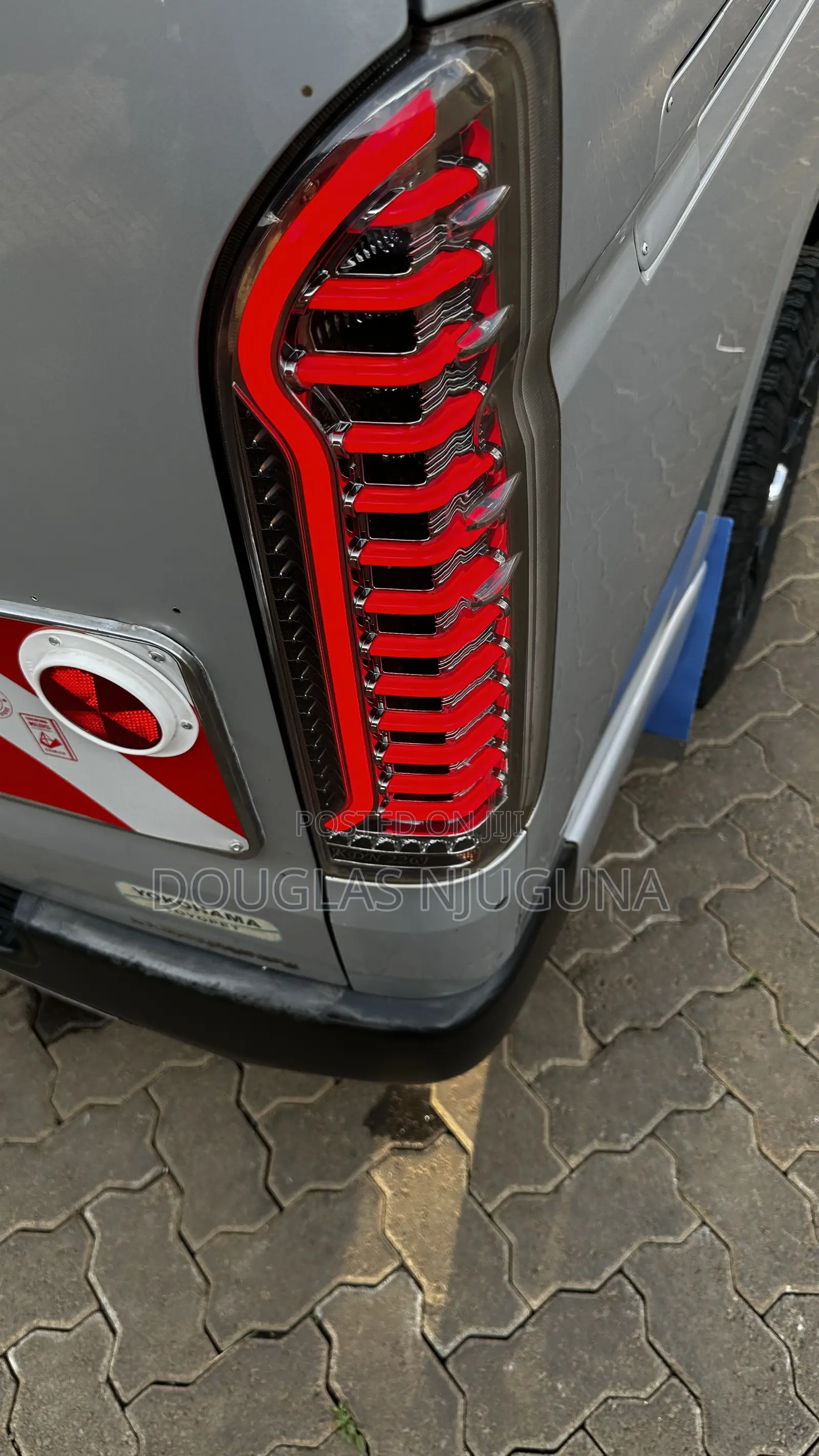 Toyota HiAce 2016 Silver