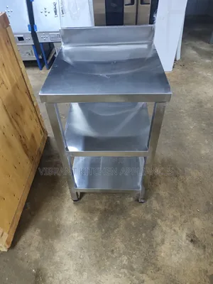 Small 3‐Tier Stainless Steel Table