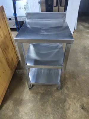 Small 3‐Tier Stainless Steel Table