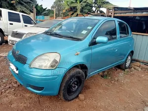 Toyota Vitz 2003 Blue