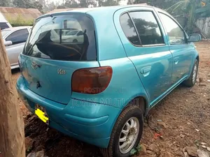 Toyota Vitz 2003 Blue