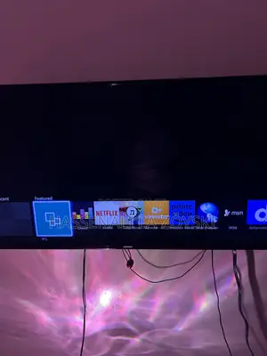 Samsung 43-Inch J5202 Full HD Smart TV