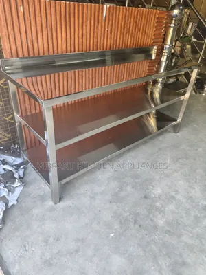 Three‐Tier Stainless Steel Table