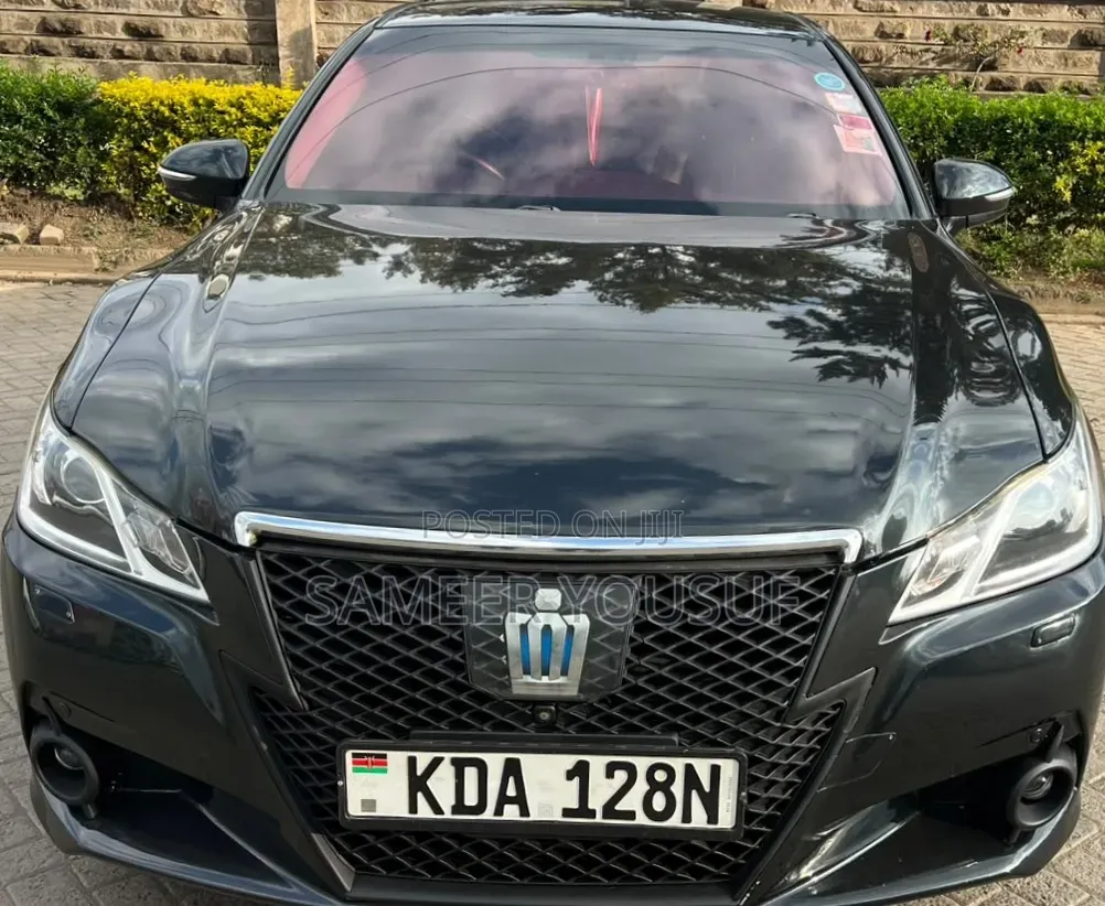 Toyota Crown 2013 Black